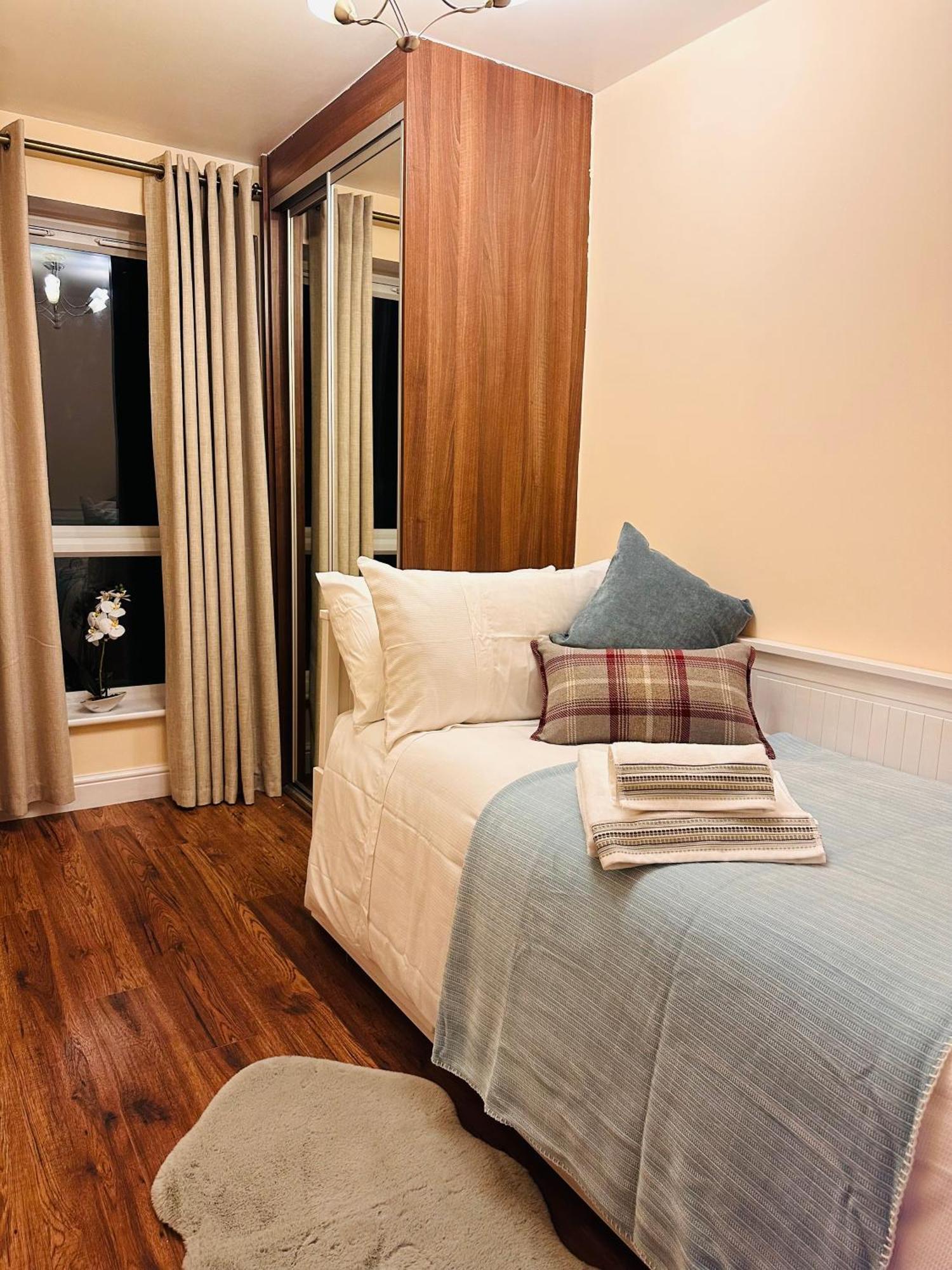 شقة Aroma Cambridge Girton  المظهر الخارجي الصورة