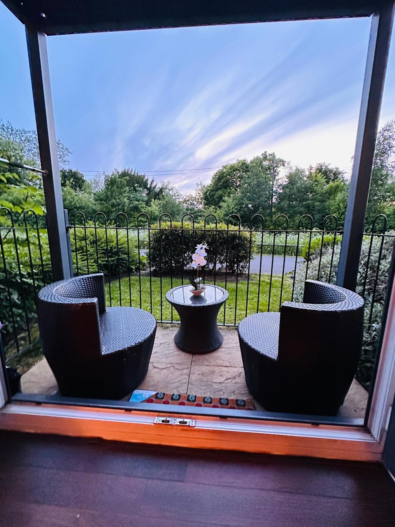 شقة Aroma Cambridge Girton  المظهر الخارجي الصورة