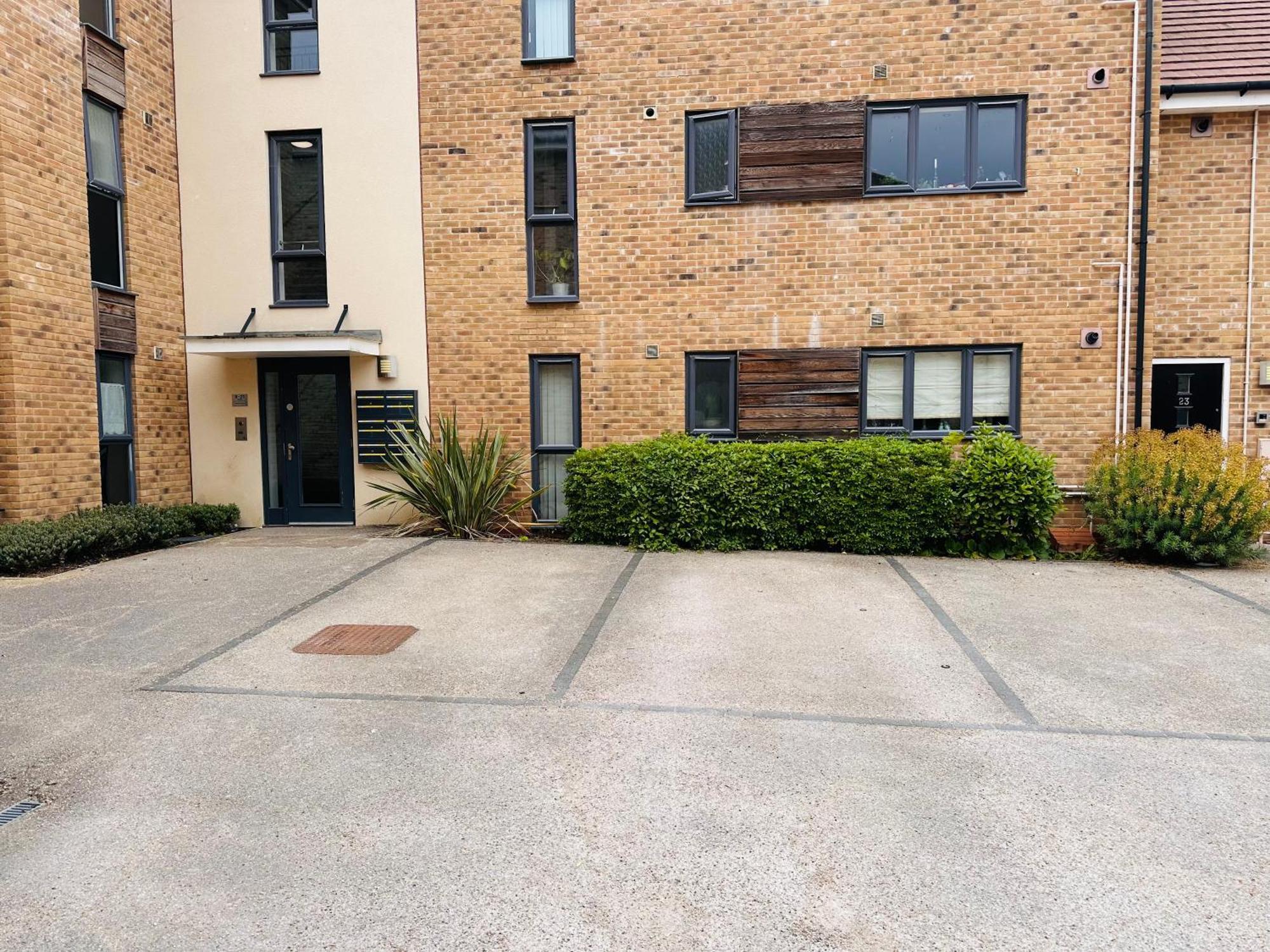 شقة Aroma Cambridge Girton  المظهر الخارجي الصورة
